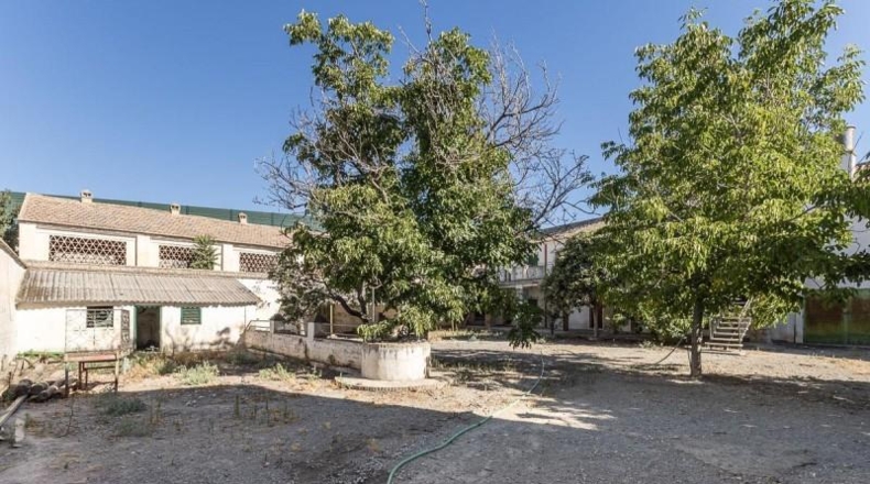 Granada - Granada - 15000m2