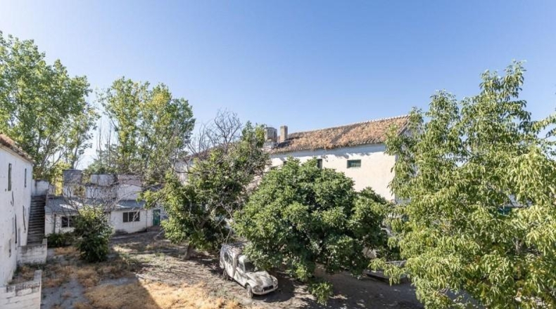 Granada - Granada - 15000m2