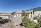 Chalet independiente con terreno en venta en la España, Granada, ref: TR238872 foto