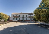 Chalet independiente con terreno en venta en la España, Granada, ref: TR238873 foto