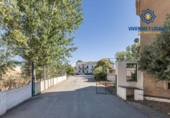 Chalet independiente con terreno en venta en la España, Granada, ref: TR238873 foto