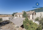 Chalet independiente con terreno en venta en la España, Granada, ref: TR238873 foto