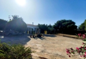 Загородный дом с участком на продажу в городе Ciutadella de Menorca Фото
