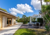 Chalet independiente con terreno en venta en la España, Orihuela, ref: TR360094 foto