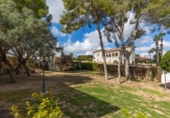 Chalet independiente con terreno en venta en la España, Orihuela, ref: TR360094 foto
