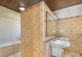 Chalet independiente con terreno en venta en la España, Orihuela, ref: TR360094 foto