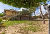 Chalet independiente con terreno en venta en la España, Orihuela, ref: TR360094 foto