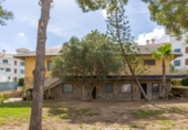 Chalet independiente con terreno en venta en la España, Orihuela, ref: TR360094 foto
