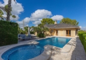 Chalet independiente con terreno en venta en la España, Orihuela, ref: TR366230 foto