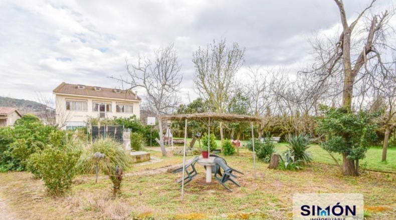Barcelona - Sant Fruitós de Bages - 52000m2