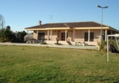 Chalet independiente con terreno en venta en la España, Santa Oliva, ref: TR169356 foto