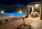Chalet independiente con terreno en venta en la España, Badajoz, ref: TR343080 foto