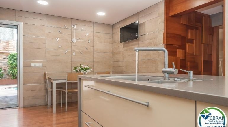 Gerona - Roses - 596m2