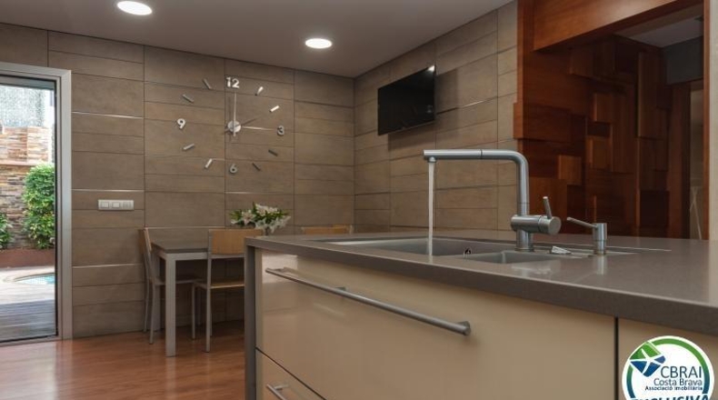 Gerona - Roses - 596m2