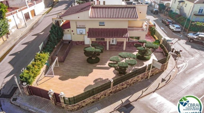 Gerona - Roses - 596m2