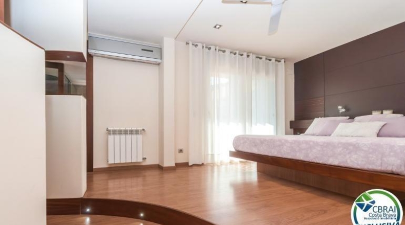 Gerona - Roses - 596m2