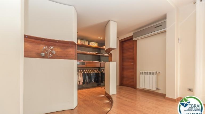 Gerona - Roses - 596m2