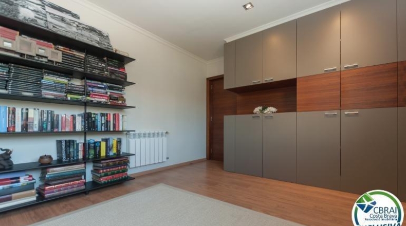 Gerona - Roses - 596m2