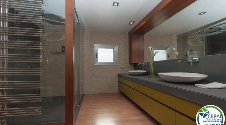 Gerona - Roses - 596m2