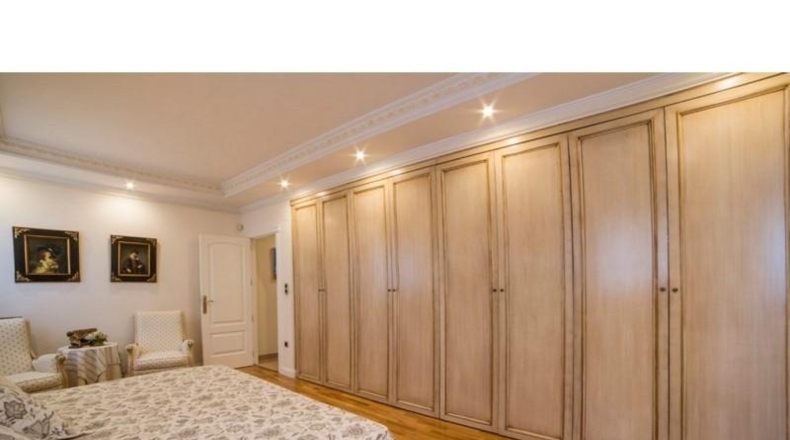 Valencia - Valencia - 8100m2