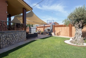 Villaturiel 730&nbsp;m² 