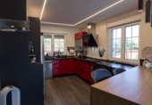 Chalet independiente con terreno en venta en la España, Villaturiel, ref: TR353551 foto