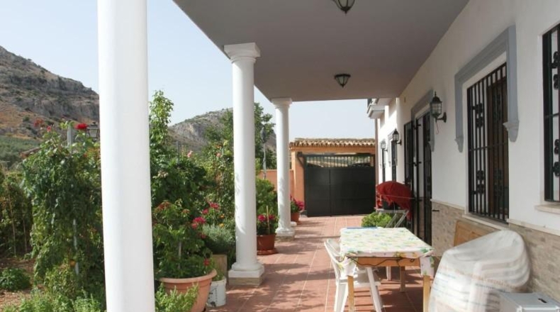 Málaga - Cuevas del Becerro - 653m2