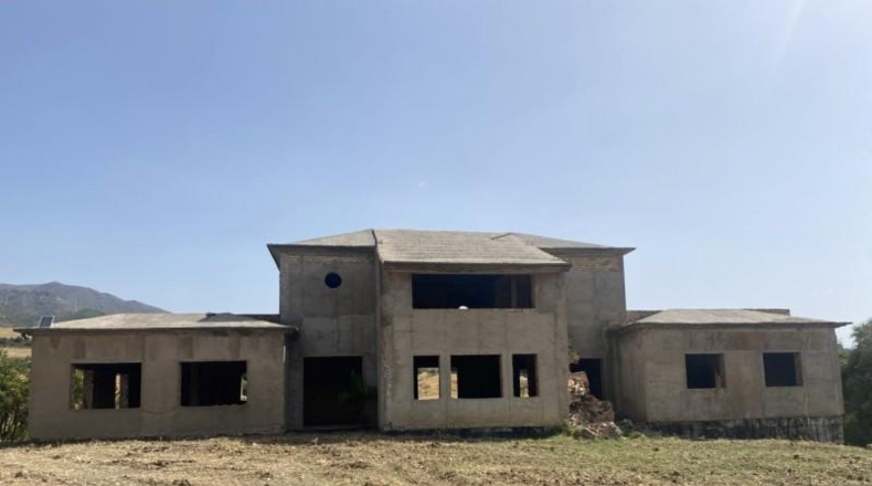 Málaga - Estepona - 12000m2