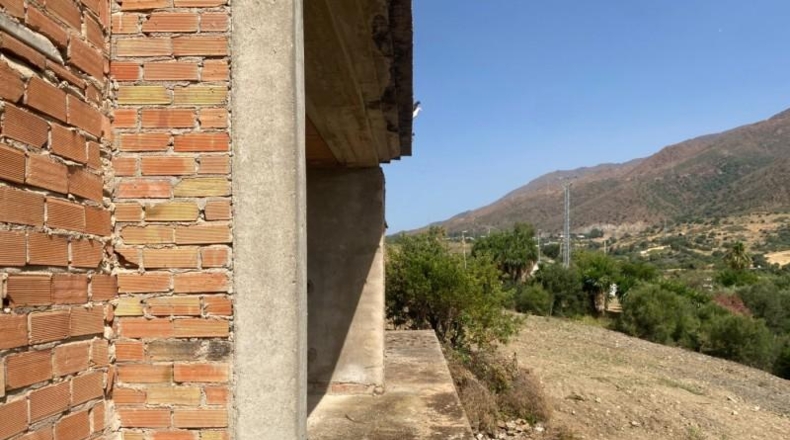 Málaga - Estepona - 12000m2