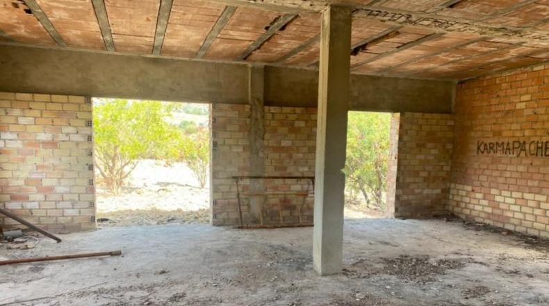 Málaga - Estepona - 12000m2