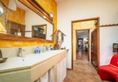 Casa de campo con terreno en venta en la España, Bunyola, ref: TR240674 foto