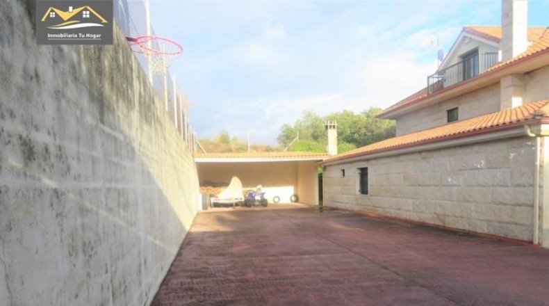 Orense - San Cibrao das Viñas - 4000m2