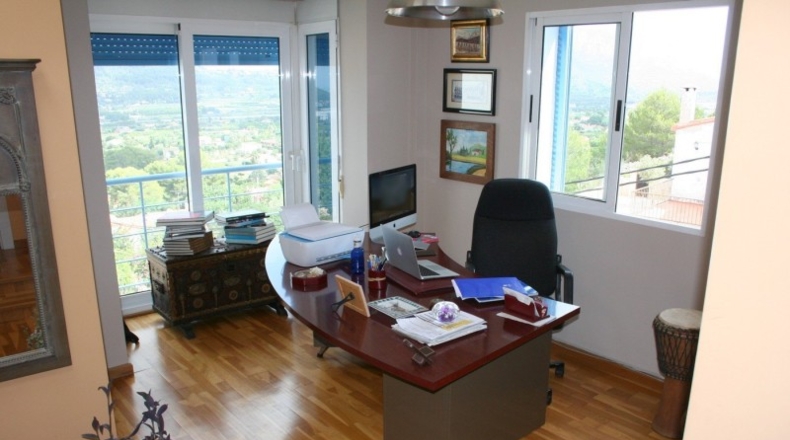Alicante - Pedreguer - 1900m2