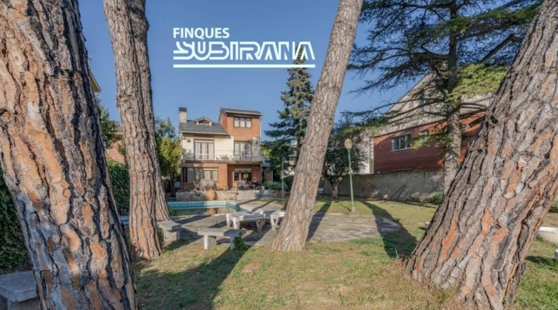 Барселона - Igualada - 809m2