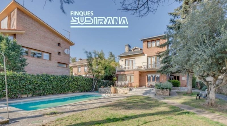 Барселона - Igualada - 809m2