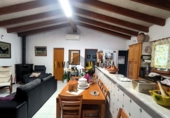 Отдельно стоящий дом с участком на продажу в городе Ciutadella de Menorca Фото