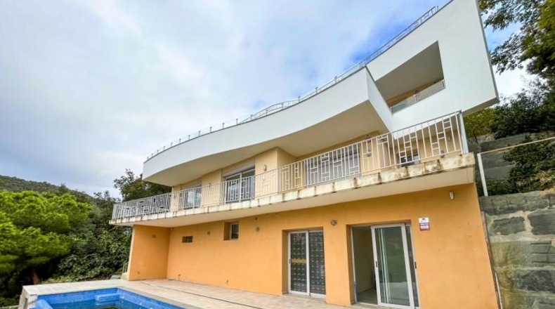 Gerona - Lloret de Mar - 845m2