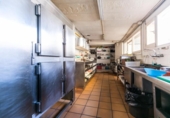 Chalet independiente con terreno en venta en la España, Cerdanyola del Vallès, ref: TR198590 foto