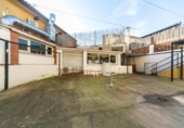 Chalet independiente con terreno en venta en la España, Cerdanyola del Vallès, ref: TR198590 foto