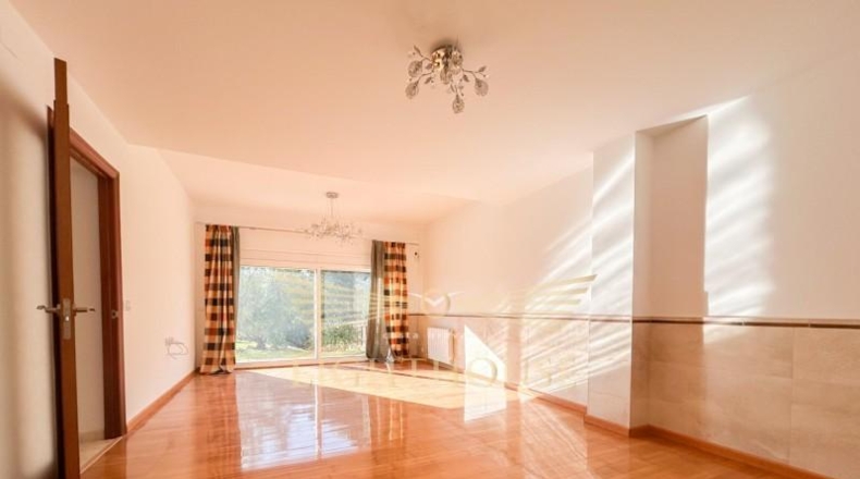 Gerona - Lloret de Mar - 595m2