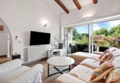 Отдельно стоящий дом с участком на продажу в городе Tossa de Mar Фото