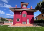 Xalet independent amb terreny en venda a la España, Ciudad Residencial Perlora, ref.: TR162284 foto