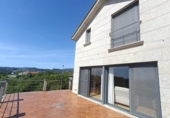 Xalet independent amb terreny en venda a la España, Gondomar, ref.: TR355924 foto