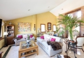 Chalet independiente con terreno en venta en la España, Monachil, ref: TR266859 foto