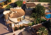Xalet independent amb terreny en venda a la España, Calp, ref.: TR158299 foto