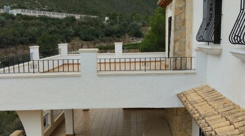 Alicante - Adsubia - 539m2
