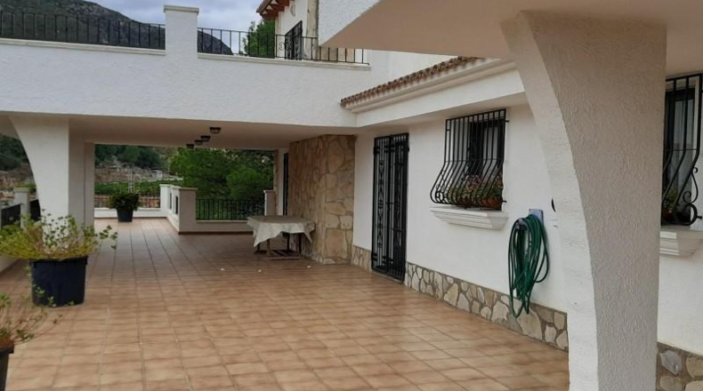 Alicante - Adsubia - 539m2