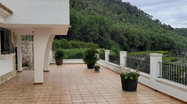 Alicante - Adsubia - 539m2