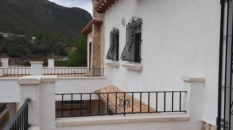 Alicante - Adsubia - 539m2