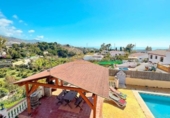 Chalet independiente con terreno en venta en la España, Nerja, ref: TR157743 foto
